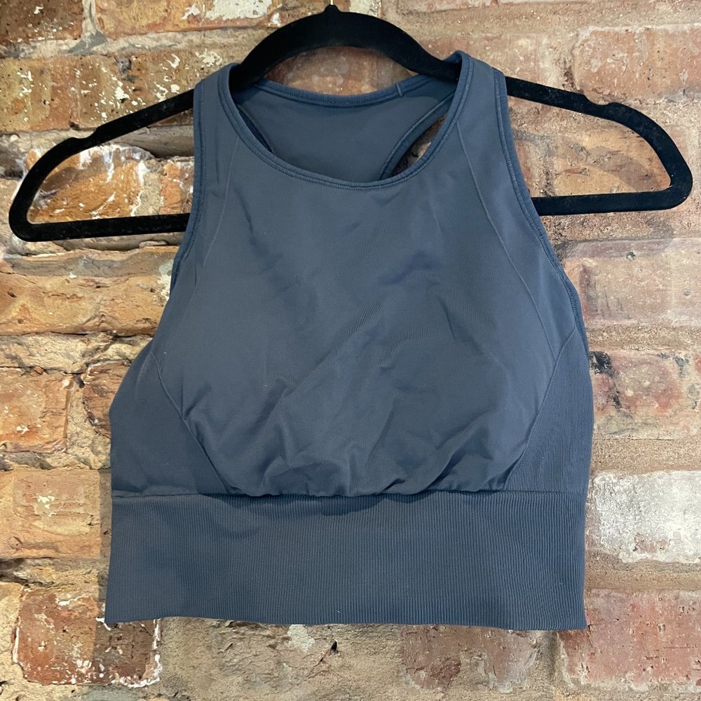 Lululemon Ebb to Train Bra *Medium Support, C/D Cup Size 6 Ink Blue